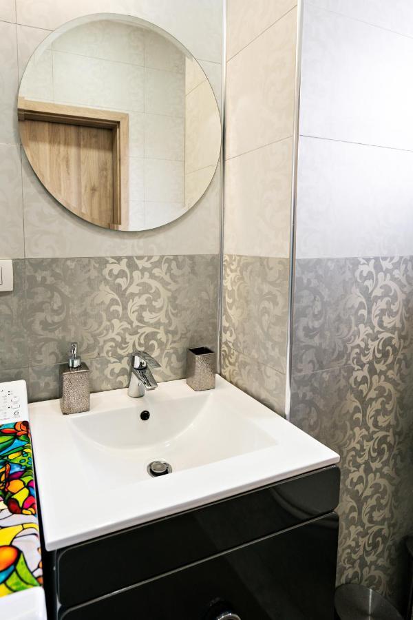 Sunrise Tampa Residence 브라쇼브 외부 사진