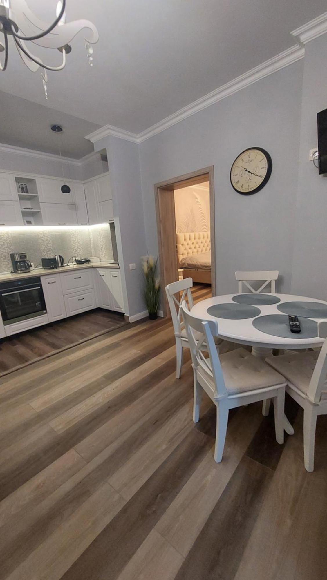 Sunrise Tampa Residence 브라쇼브 외부 사진